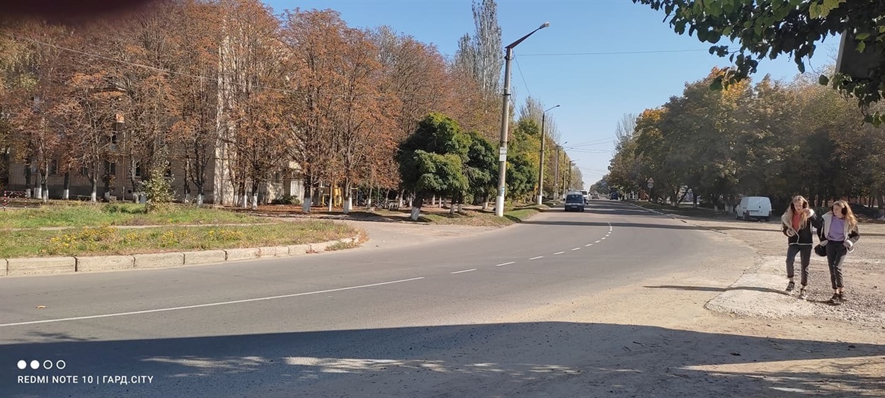 На вулиці Леоніда Федорова, від гаражів та молитовного дому до ставка