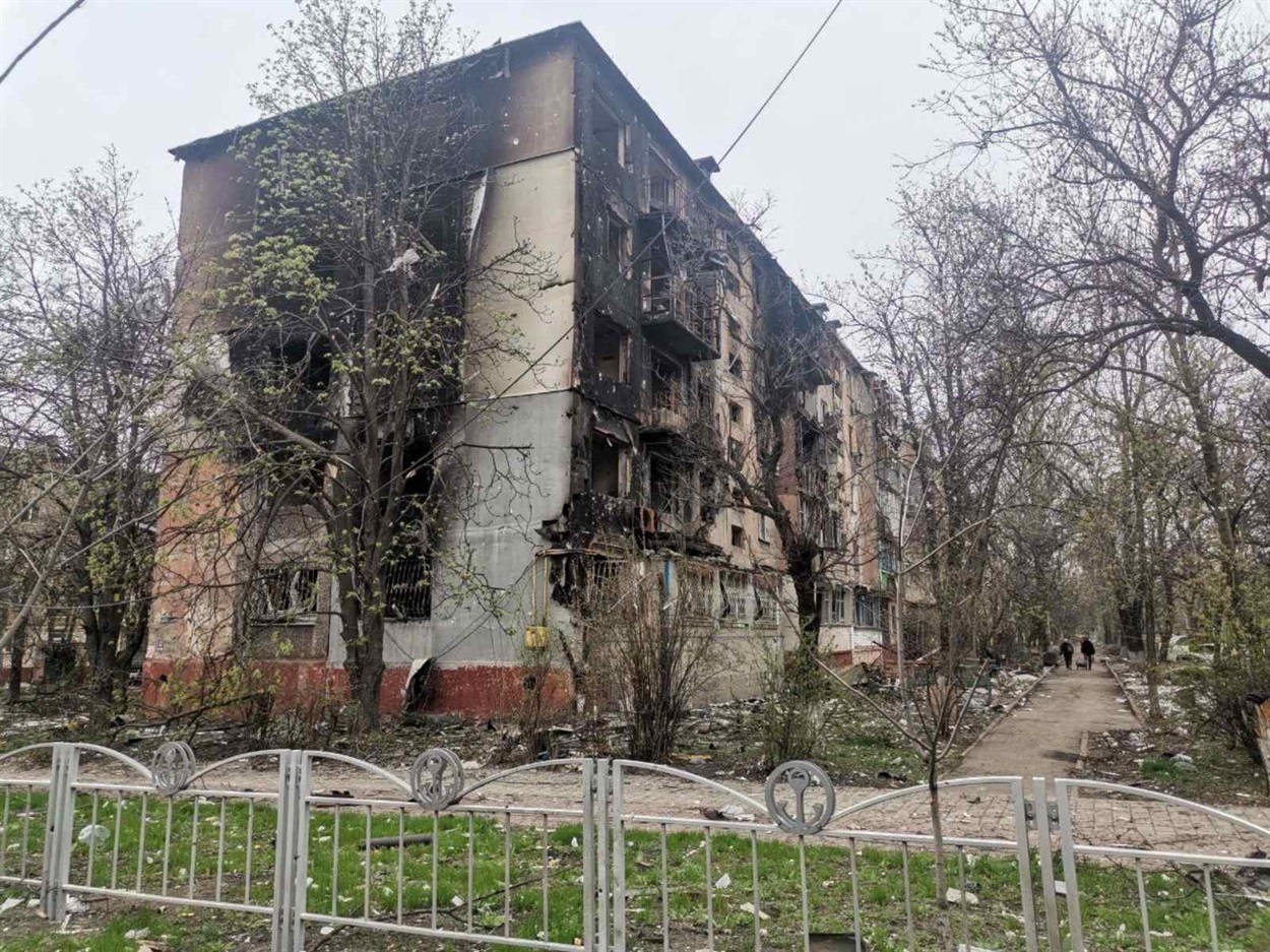 «Пізніше ми дізнались, що в будинок моєї мами було декілька прильотів»