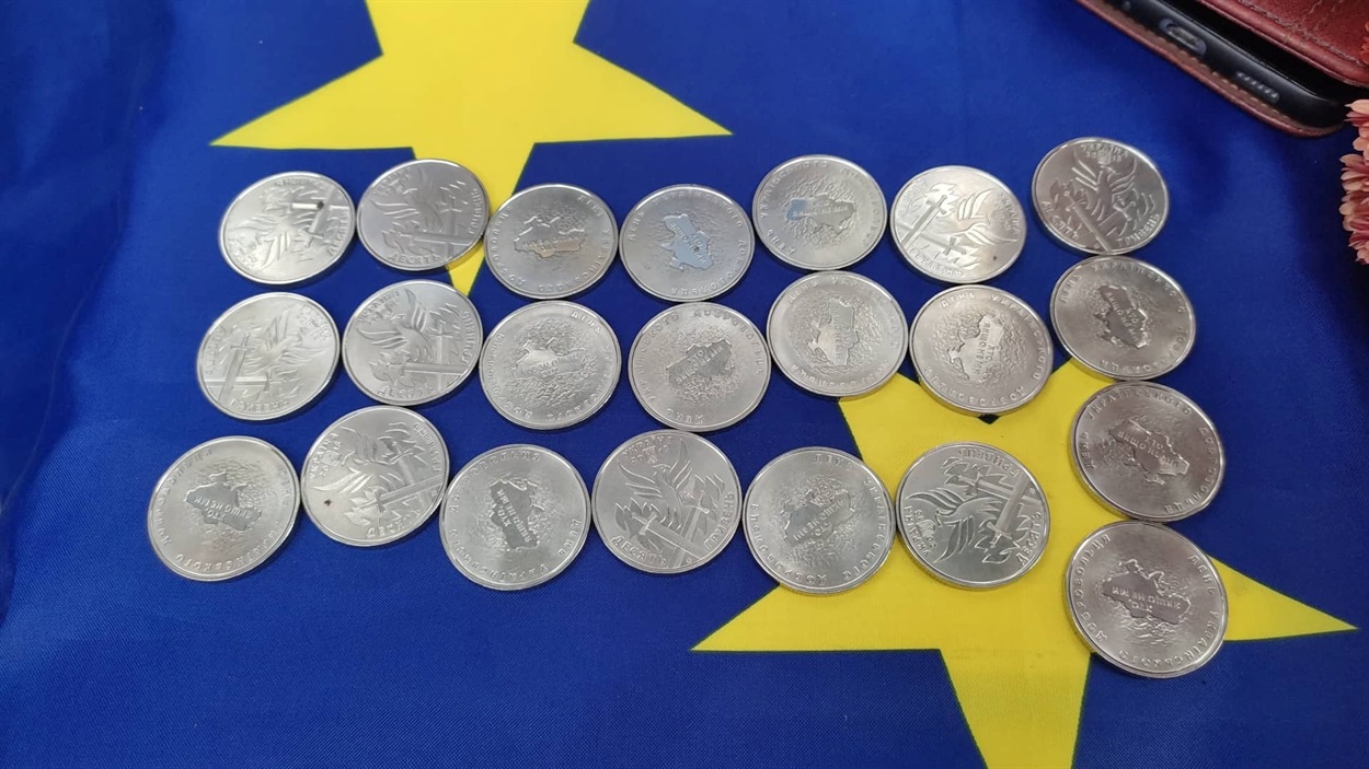 ювілейні монети