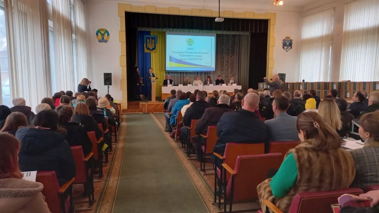 На сесії Первомайської районної ради