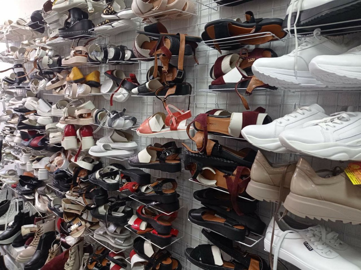 Асортимент взуття Lion Shoes