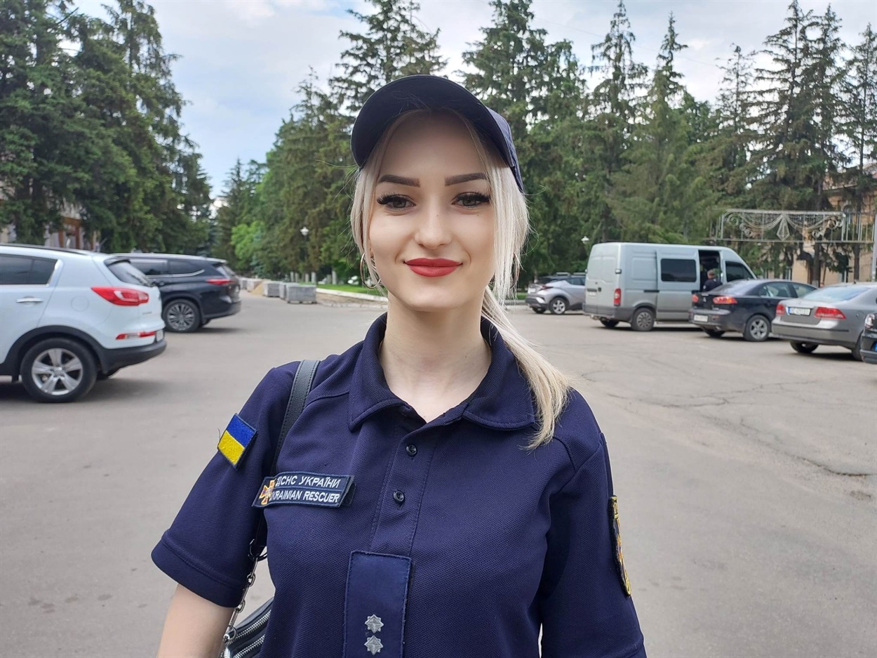 Карина Чернецька первомайськ