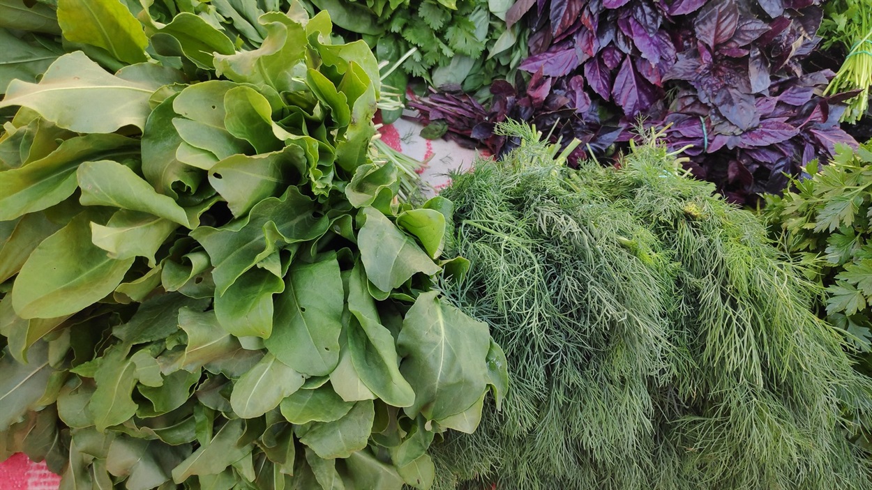 Зелень на центральному ринку