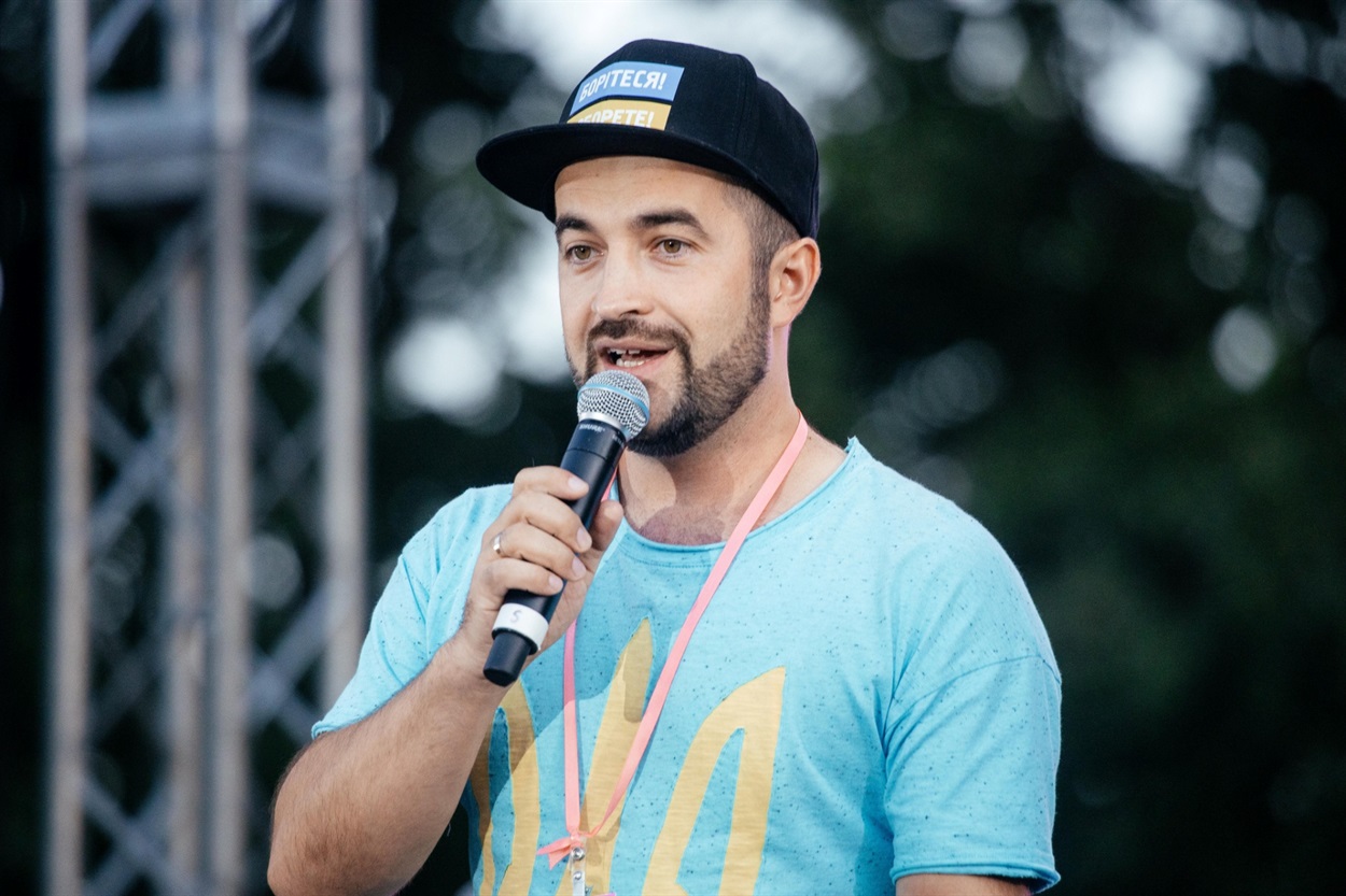 Олександр Висоцький, режисер Ше.Festу