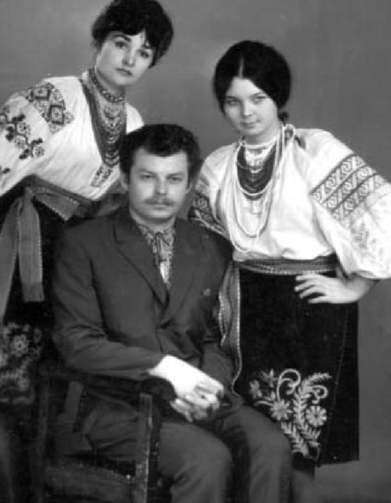 Колядування в Одесі: Олекса Різників з дружиною Галиною Могильницькою та сестрою Валентиною