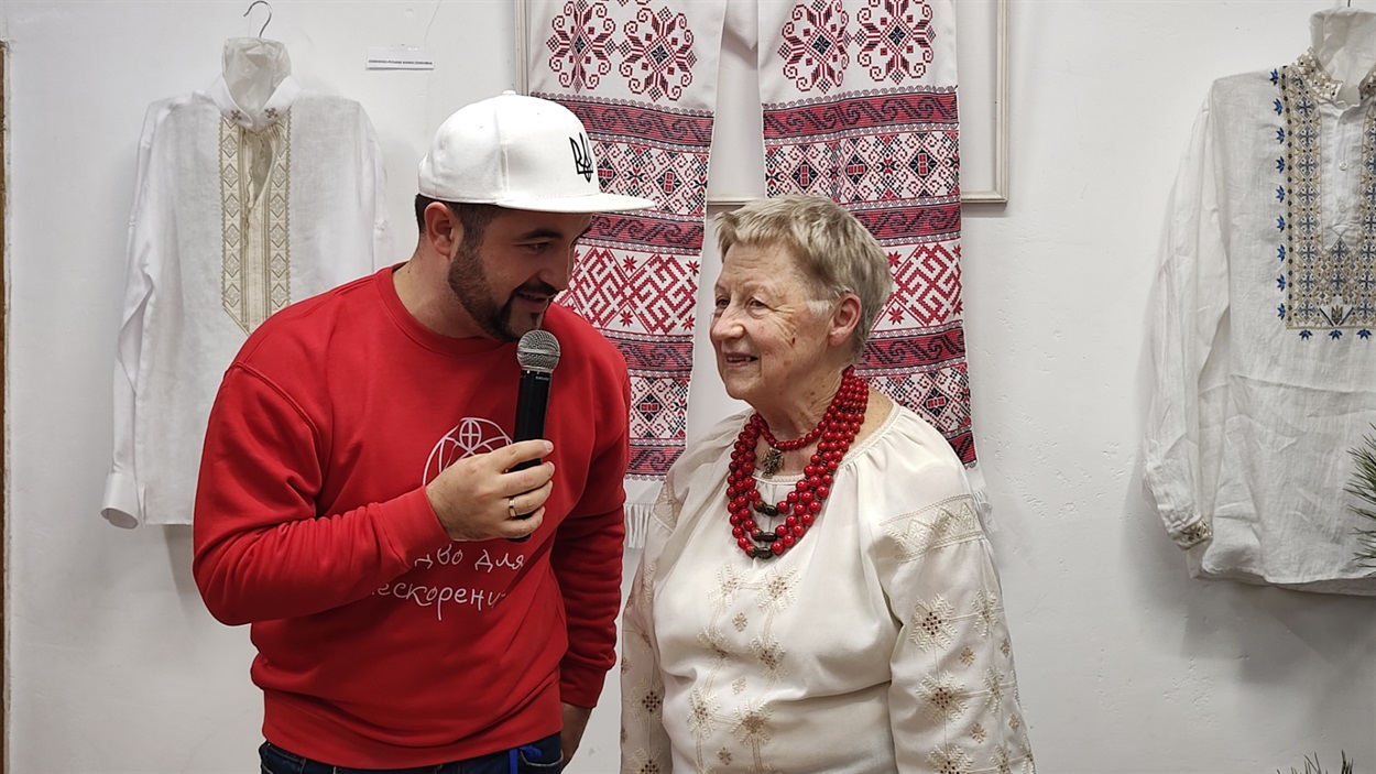 Виступає Жанна Семененко