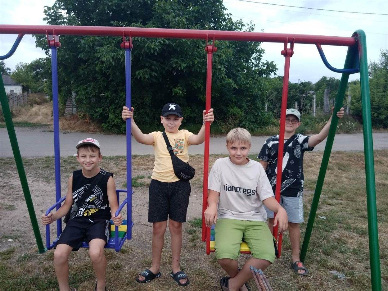 Гойдалка готова для встановлення