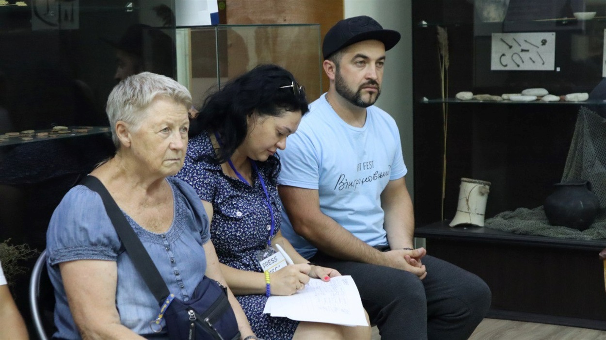 Жанна Семененко, Ганна Ткачук, Олександр Висоцький