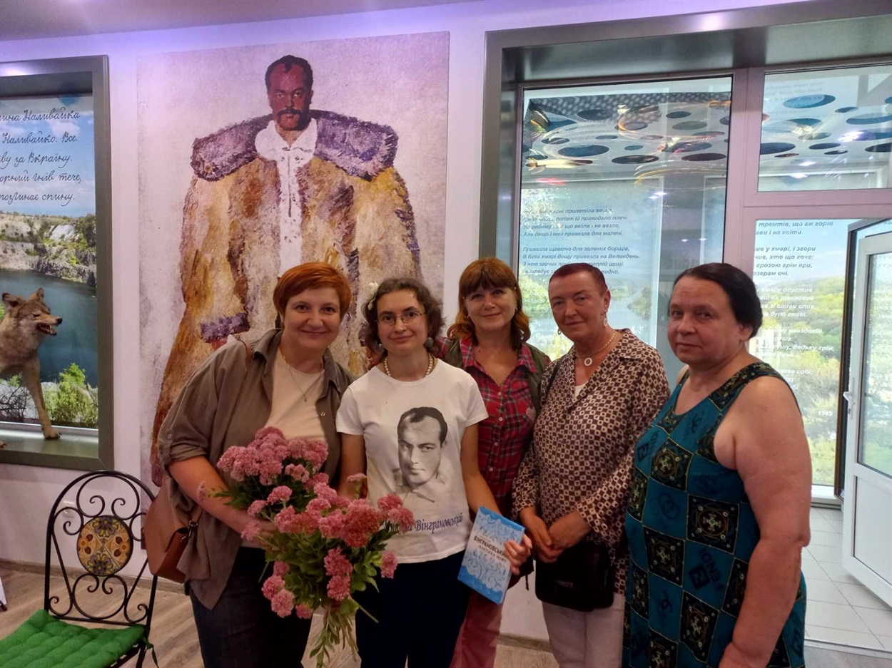 Зліва направо: Анастасія Рябикіна, Світлана Богдан, Ольга Островська, Олена Красіна, Тетяна Хмара