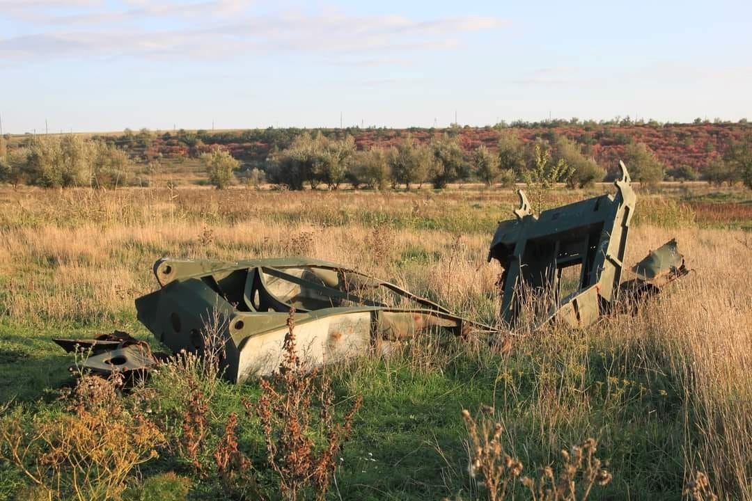 Залишки техніки, знайдені під час одного з експедиційних обстежень території