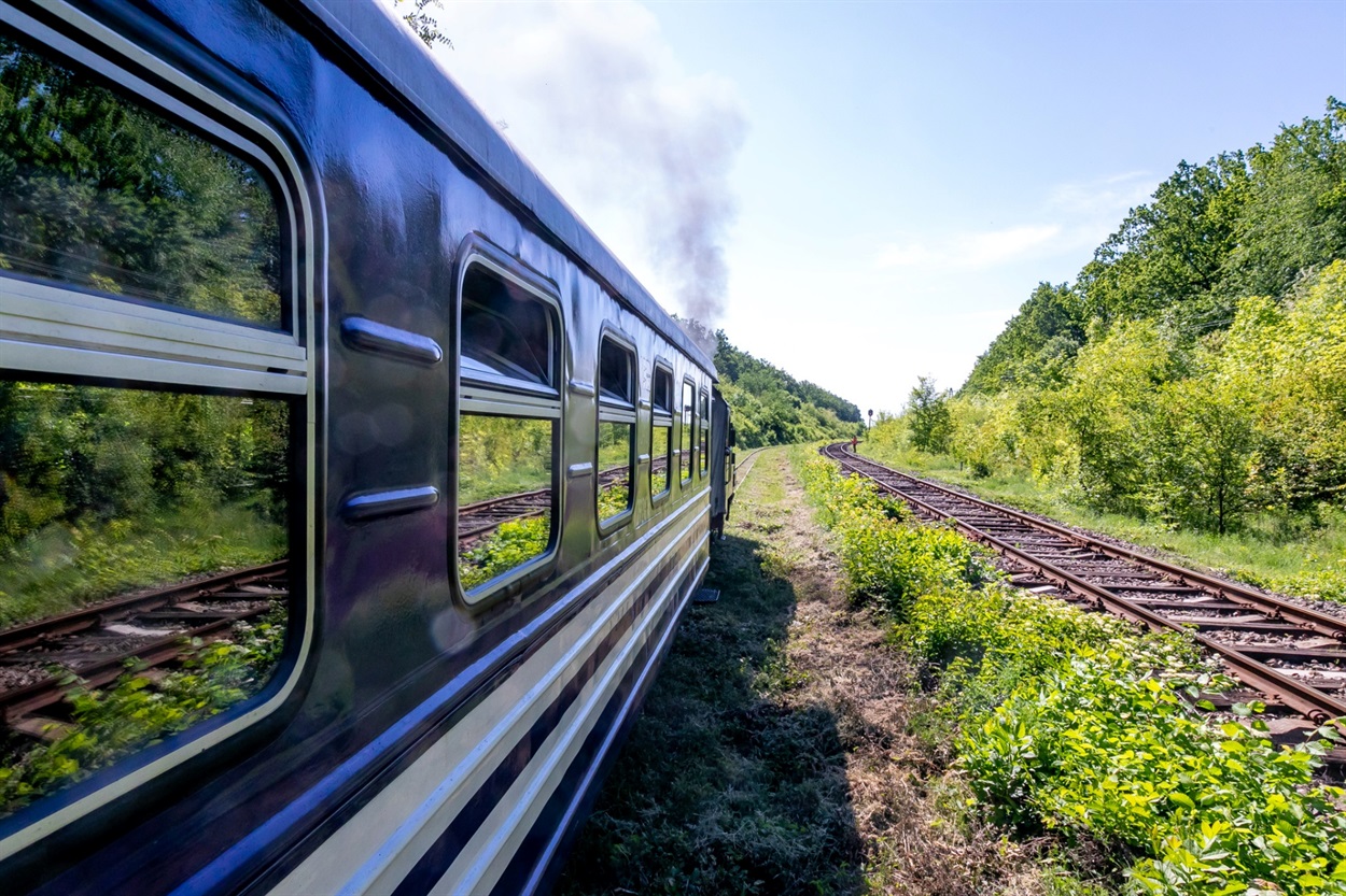 Ретропоїзд під парою