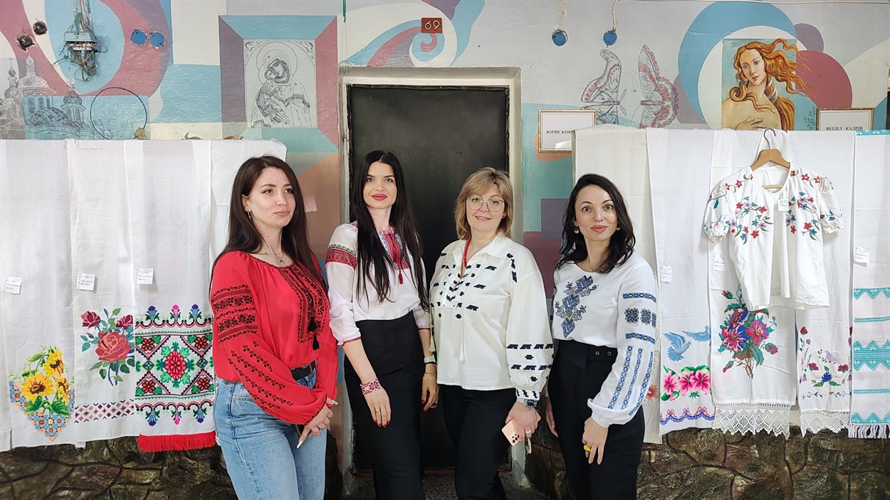 Організаторки виставки