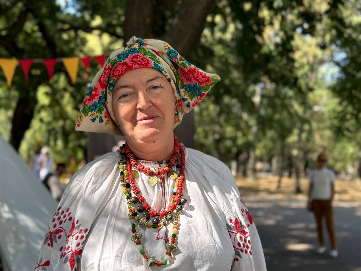 Олена Красіна