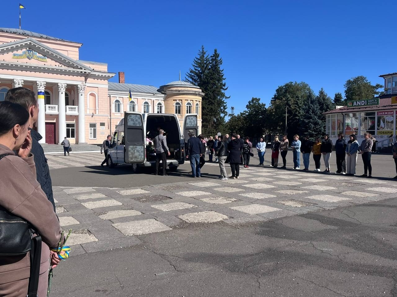 Первомайськ попрощався із Сергієм Шевченком, снайпером, що віддав життя за Україну