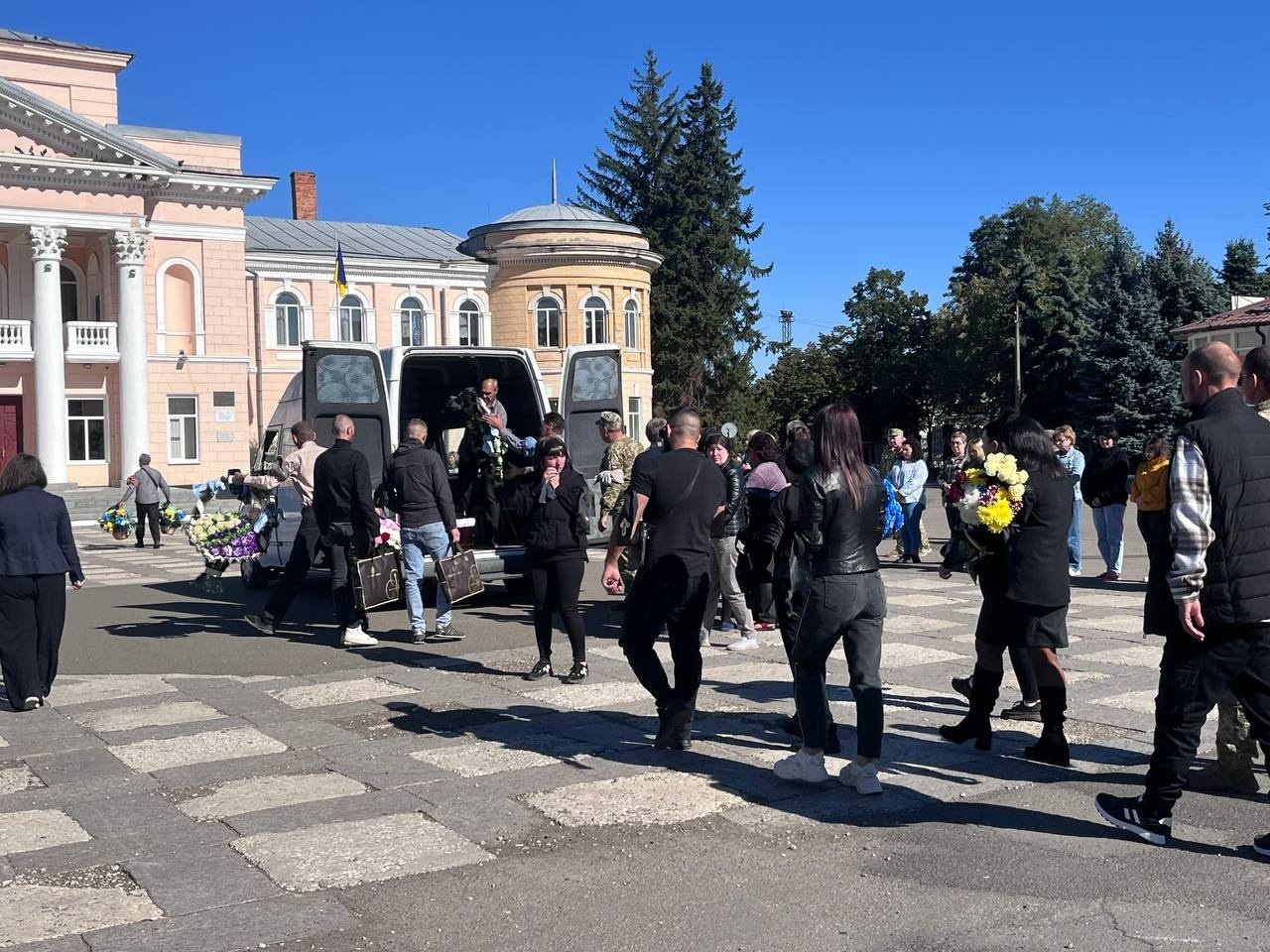 Первомайськ попрощався із Сергієм Шевченком, снайпером, що віддав життя за Україну