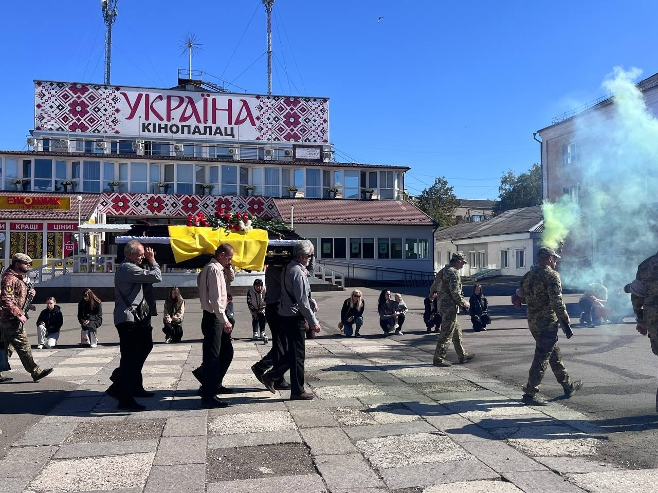 Первомайськ попрощався із Сергієм Шевченком, снайпером, що віддав життя за Україну