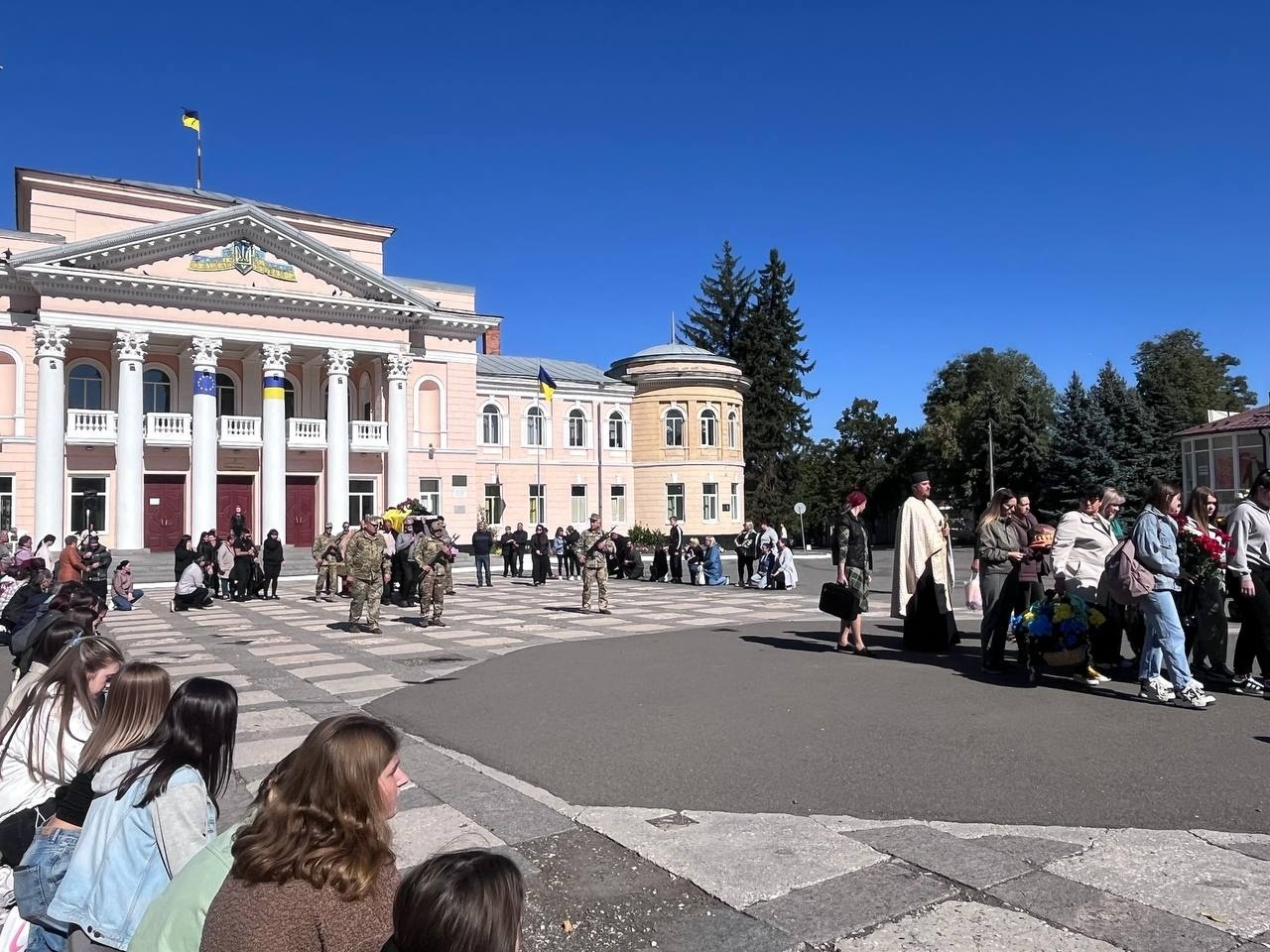 Первомайськ попрощався із Сергієм Шевченком, снайпером, що віддав життя за Україну