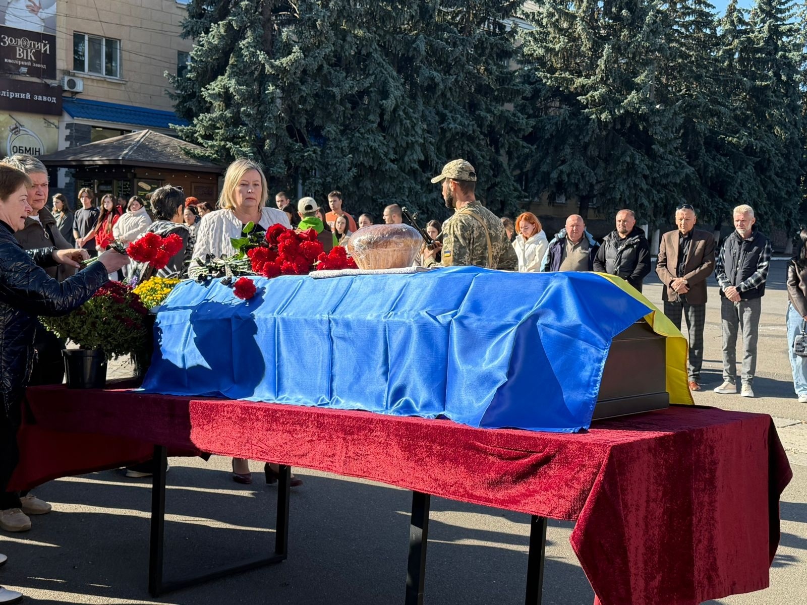 Первомайськ попрощався із захисником України Дмитром Бойком