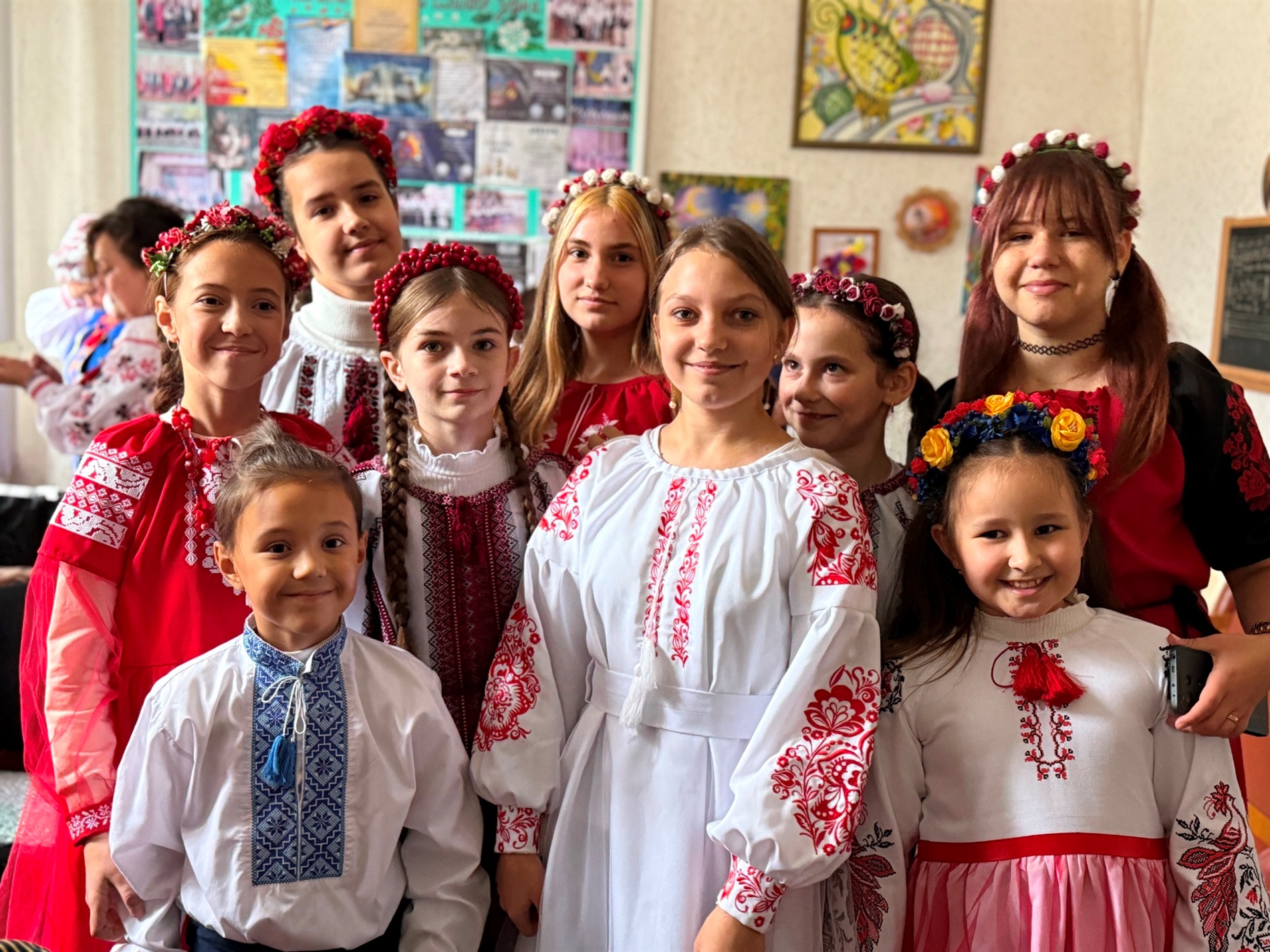 Святковий концерт у Первомайську: співали «Червона калина» і «Калинове зерня»
