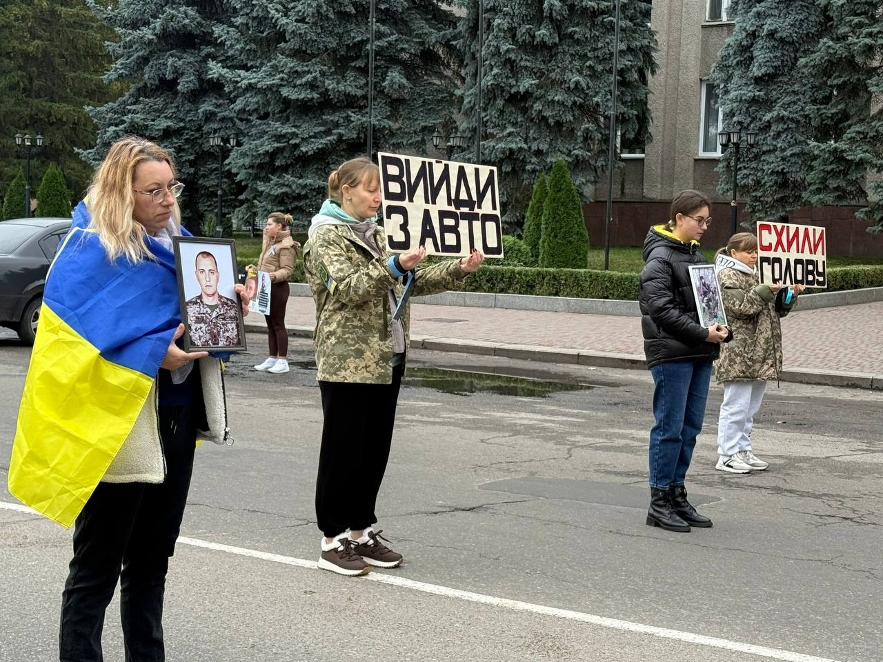 «Полон вбиває. Не мовчи»: у Первомайську знову нагадали про зниклих і полонених захисників