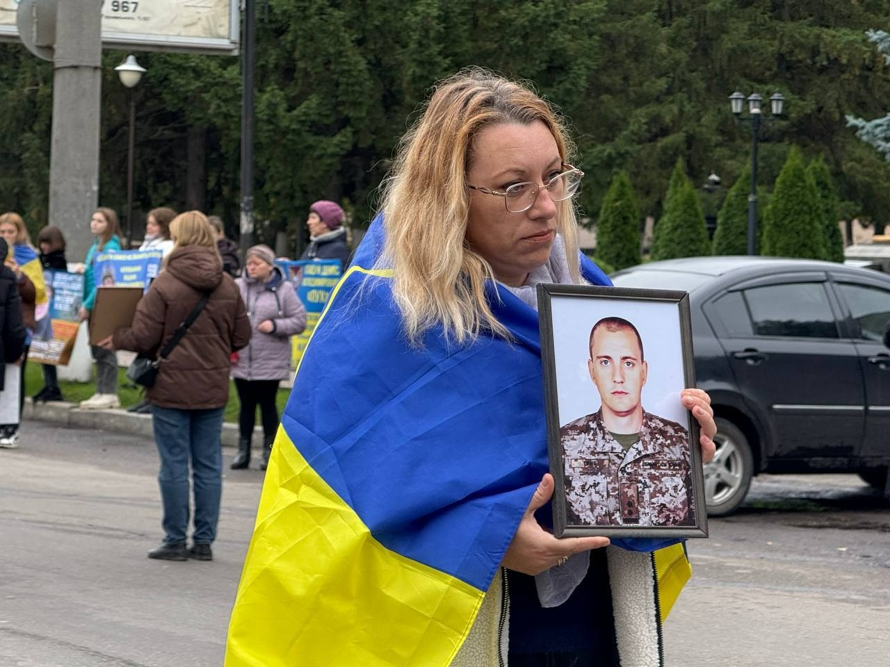 «Полон вбиває. Не мовчи»: у Первомайську знову нагадали про зниклих і полонених захисників