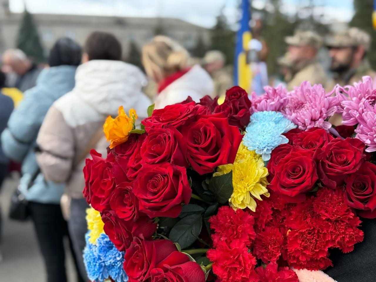 Первомайськ попрощався із захисником України Олександром Романіком