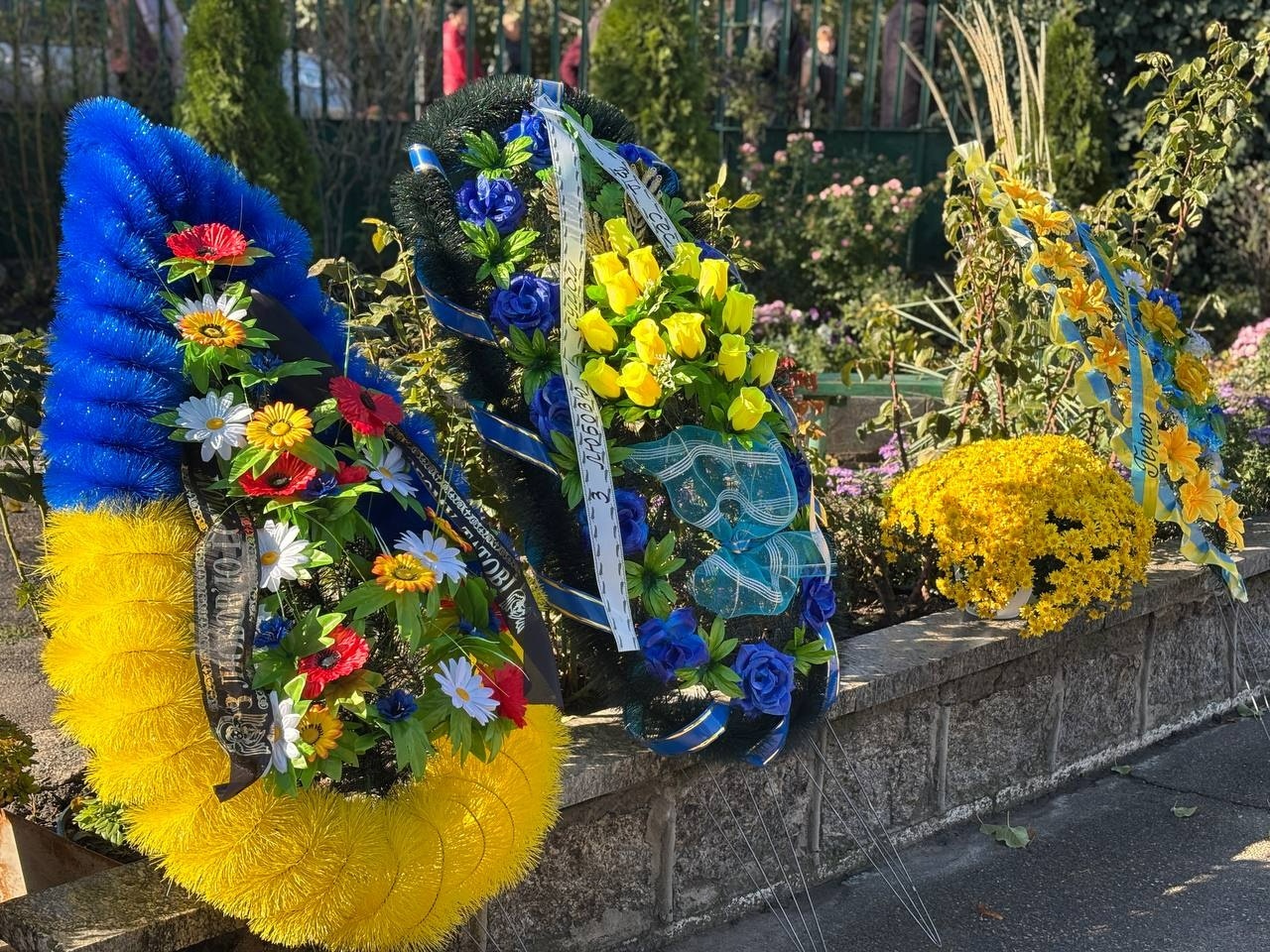 Первомайська громада прощається із загиблим захисником Ігорем Хрульовим