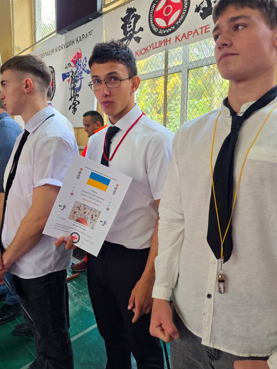 Дві золоті, срібна та 5 бронзових медалей: здобуток первомайських каратистів у Львові