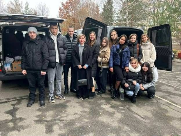 «Дитячі усмішки»: студенти з Первомайська збирають допомогу для Березівського інтернату