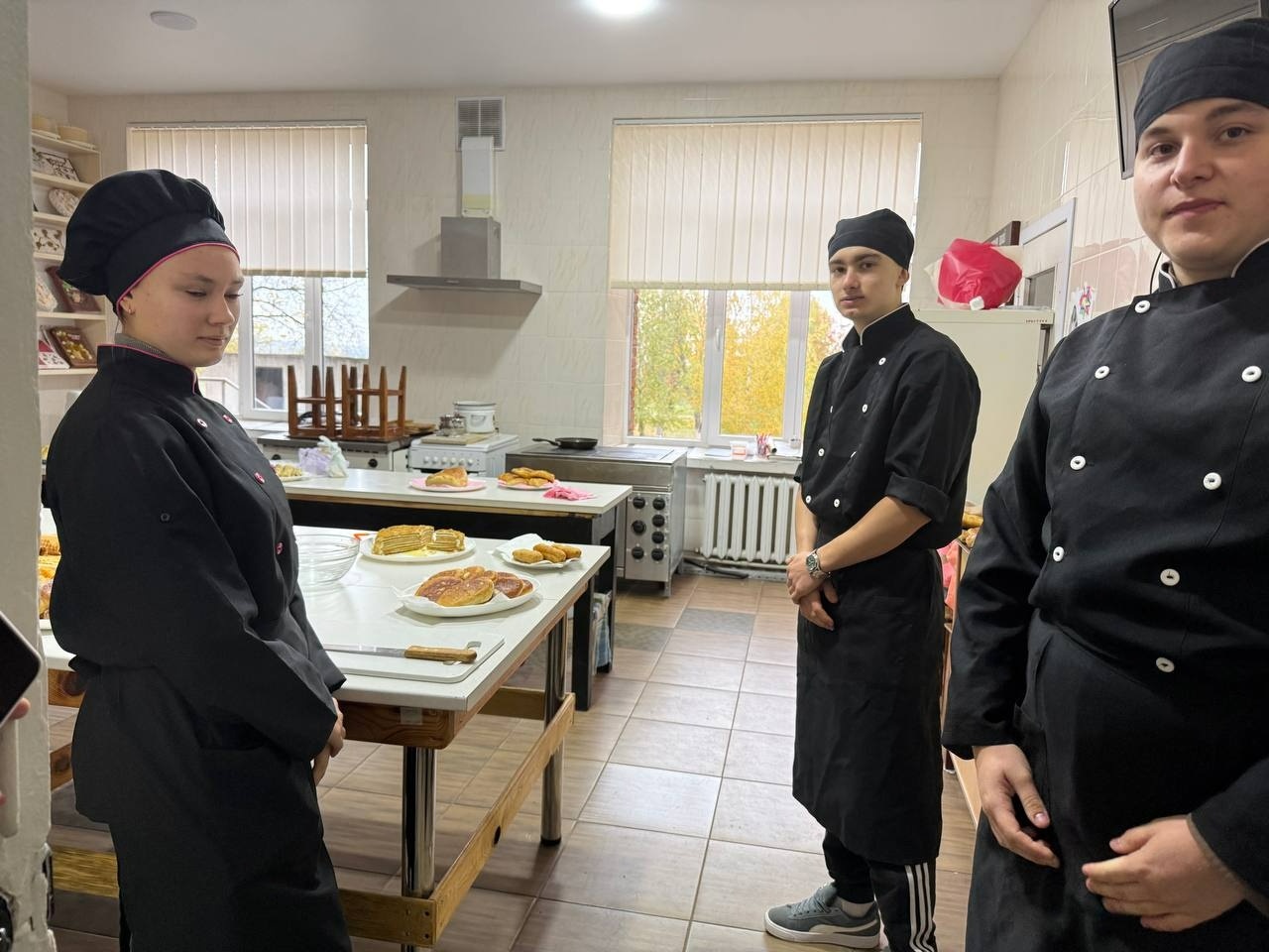 Осінь у стилі Хелловіну: як у Первомайському коледжі поєднали навчання і свято