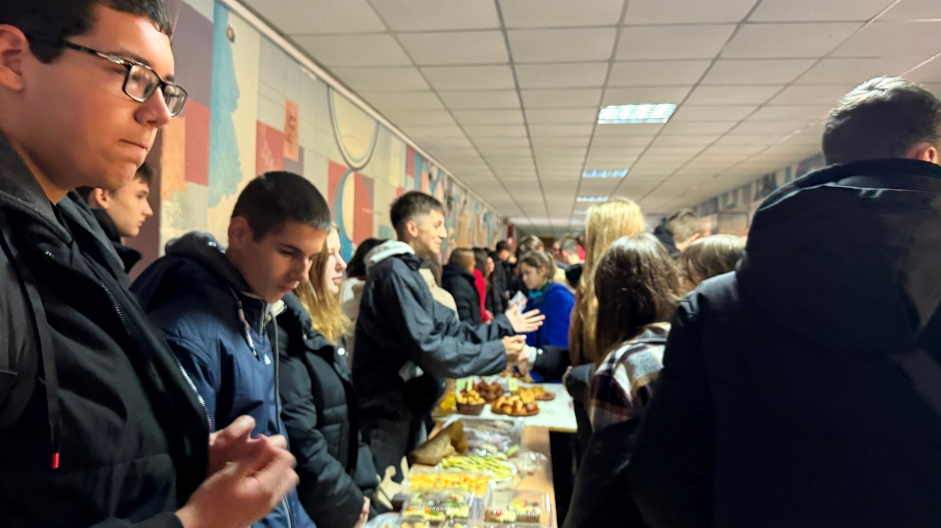 Як ярмаркували у Первомайському фаховому коледжі: фоторепортаж