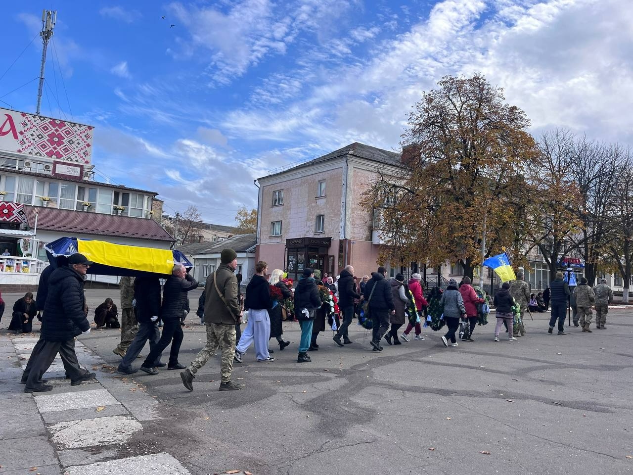 Первомайськ попрощався із загиблим захисником Юрієм Нефьодовим