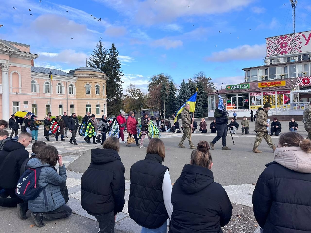 Первомайськ попрощався із загиблим захисником Юрієм Нефьодовим