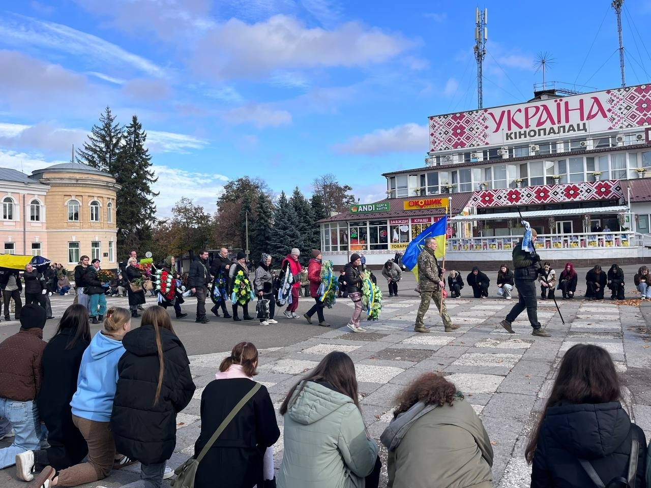 Первомайськ попрощався із загиблим захисником Юрієм Нефьодовим