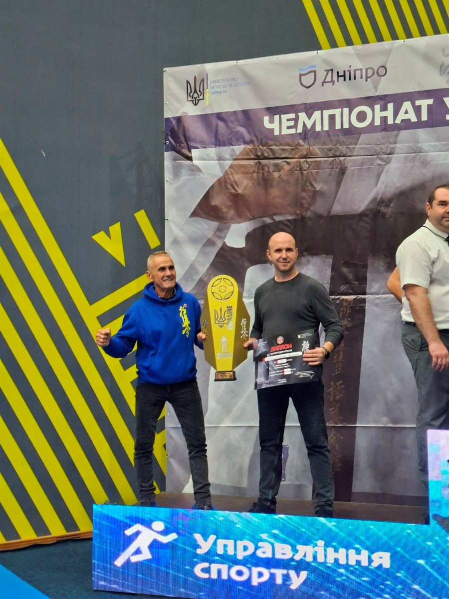 Перемоги, що проростають сакурами: каратисти з Миколаївщини — срібні призери Кубка України