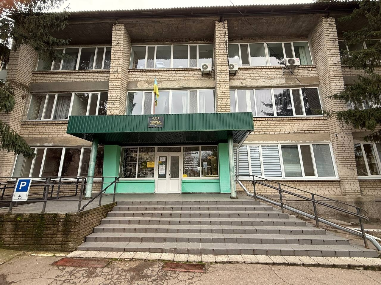 «Закрити легко, відкрити важко»: керівник Первомайської ЦРЛ розповів про майбутнє лікарні