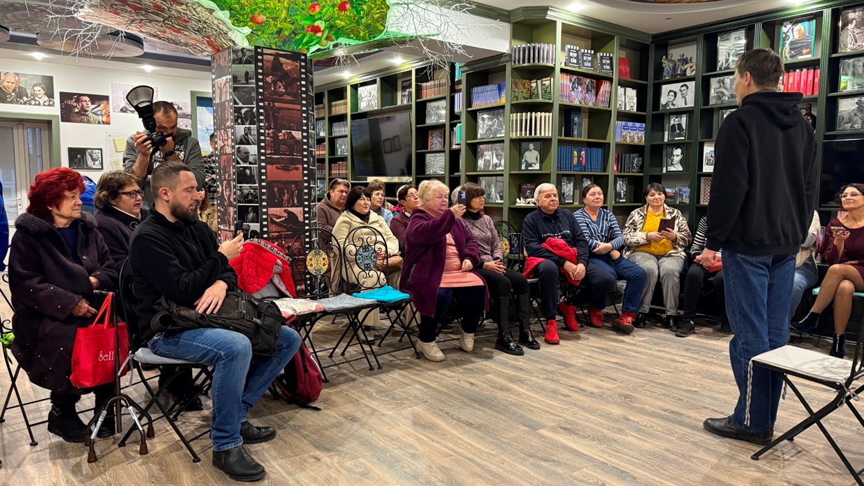 Зустріч в артхабі Вінграновського