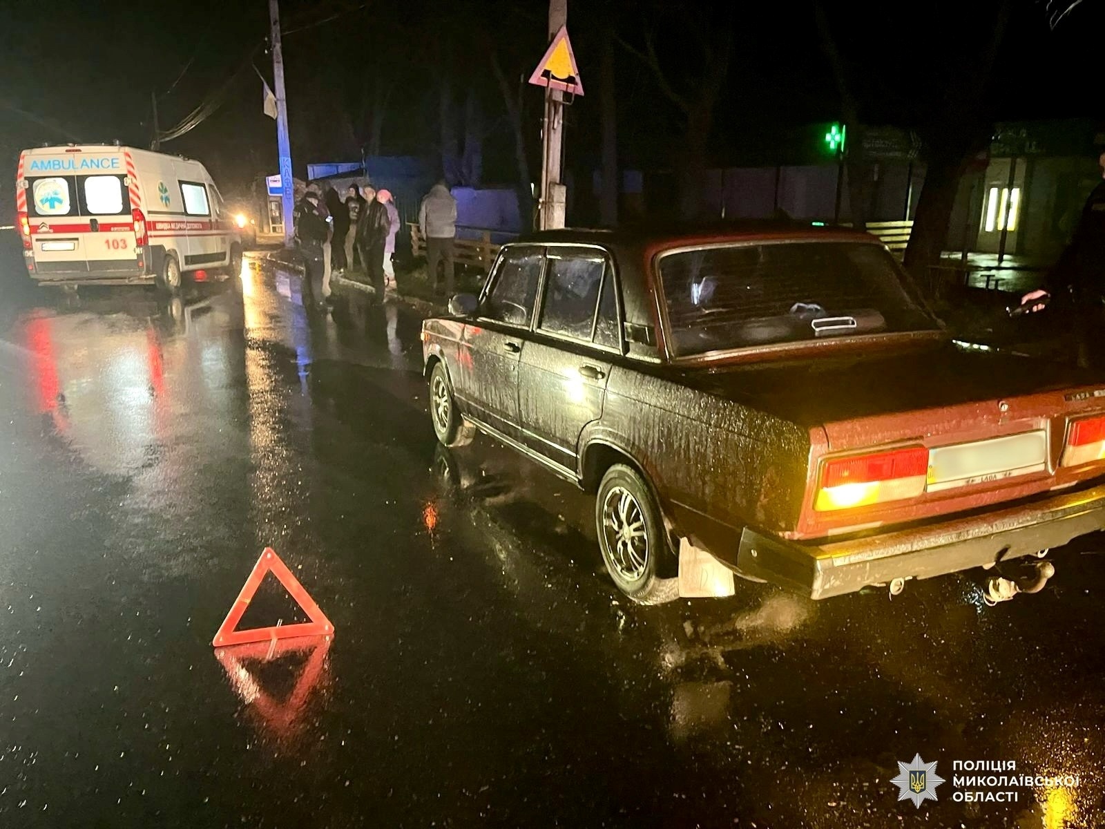 Дві аварії, троє постраждалих пішоходів, серед яких діти. У Первомайську шукають свідків пригод