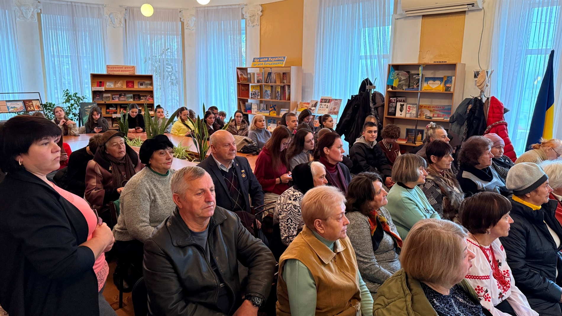 «Я словом усміхнуся вам»: до 100-річчя Галини Педченко у Врадіївці видали ювілейну збірку