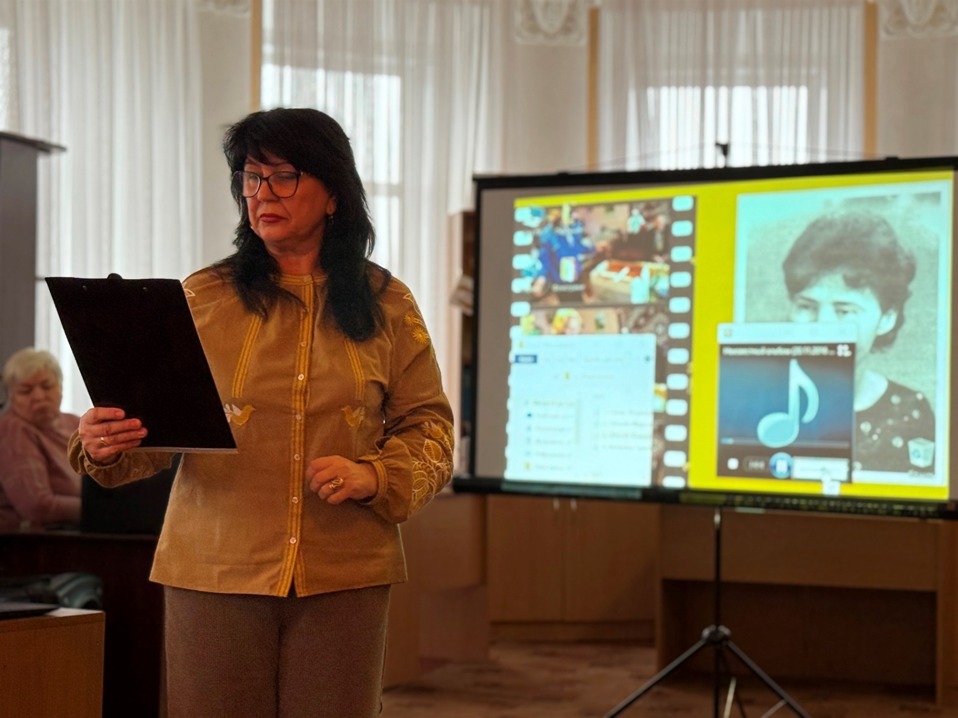 «Я словом усміхнуся вам»: до 100-річчя Галини Педченко у Врадіївці видали ювілейну збірку