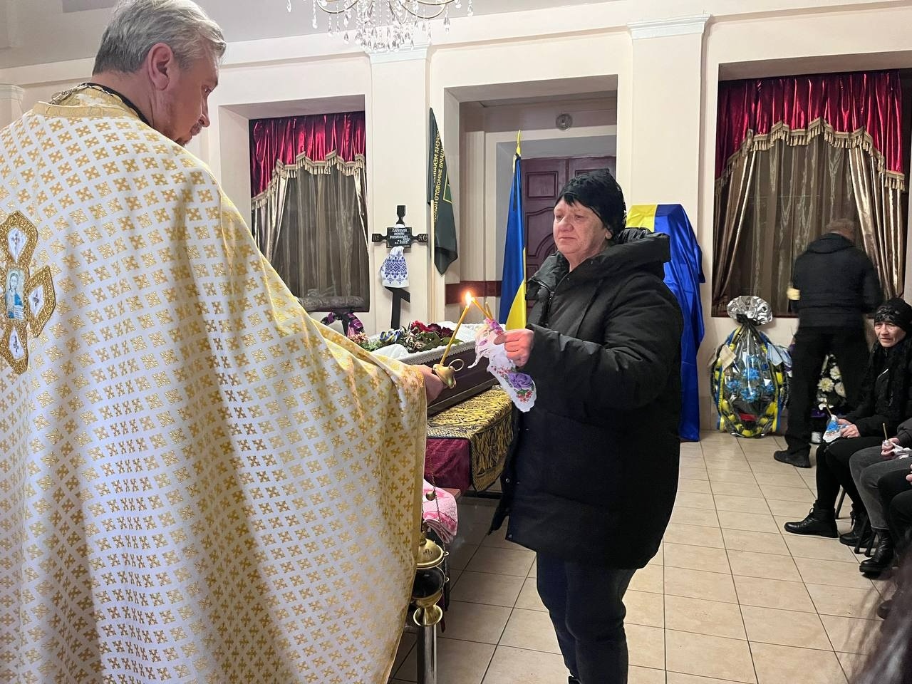 У Первомайську попрощалися із загиблим захисником України Романом Салабаєм