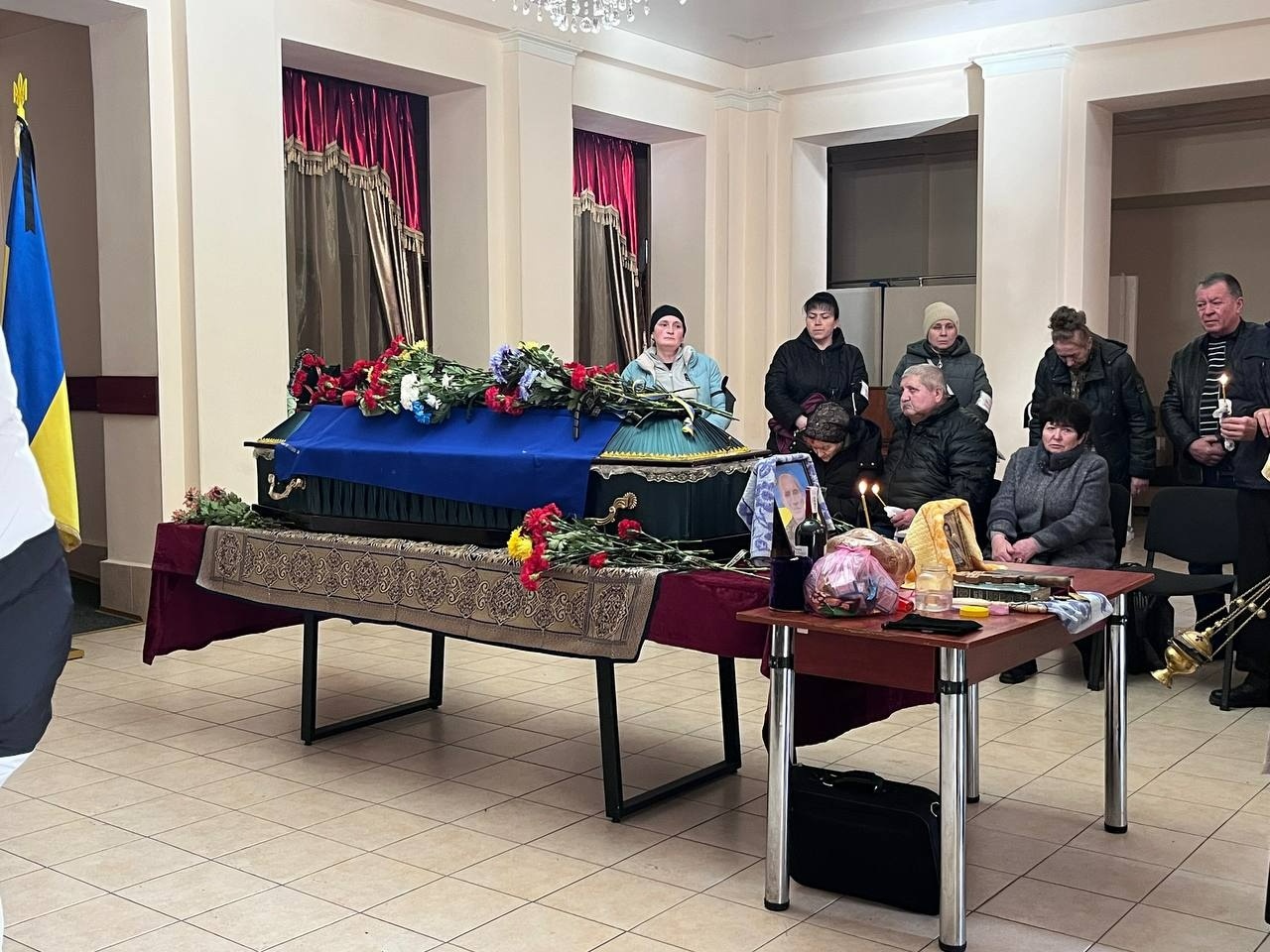 У Первомайську попрощалися із загиблим військовим Русланом Соловйовим