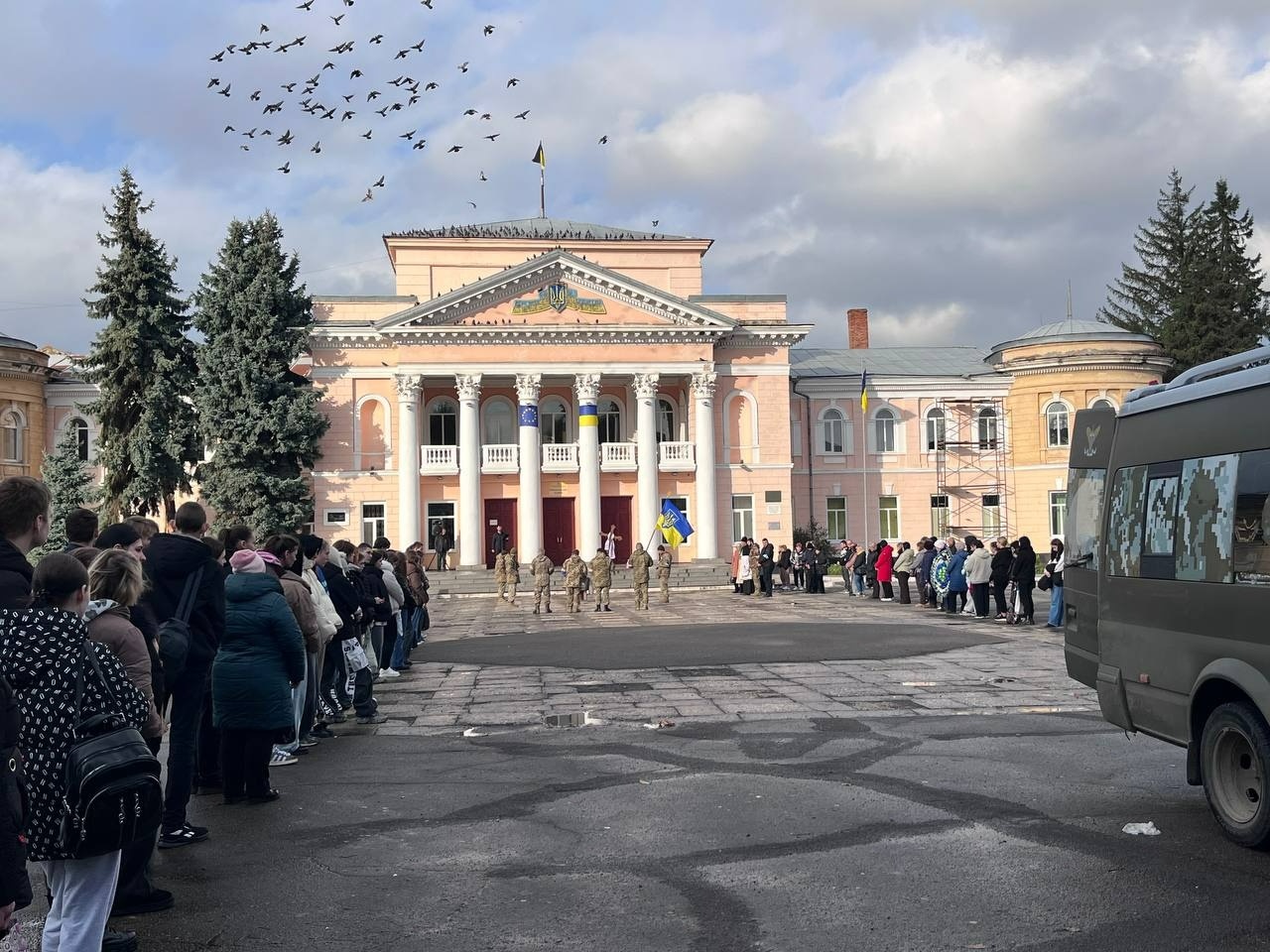 У Первомайську попрощалися із загиблим військовим Русланом Соловйовим