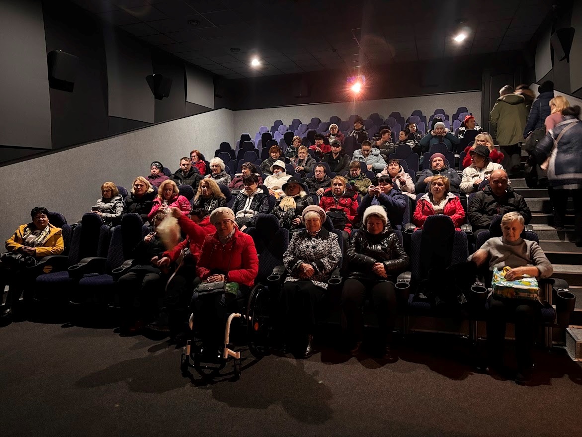 Перед початком кіносеансу