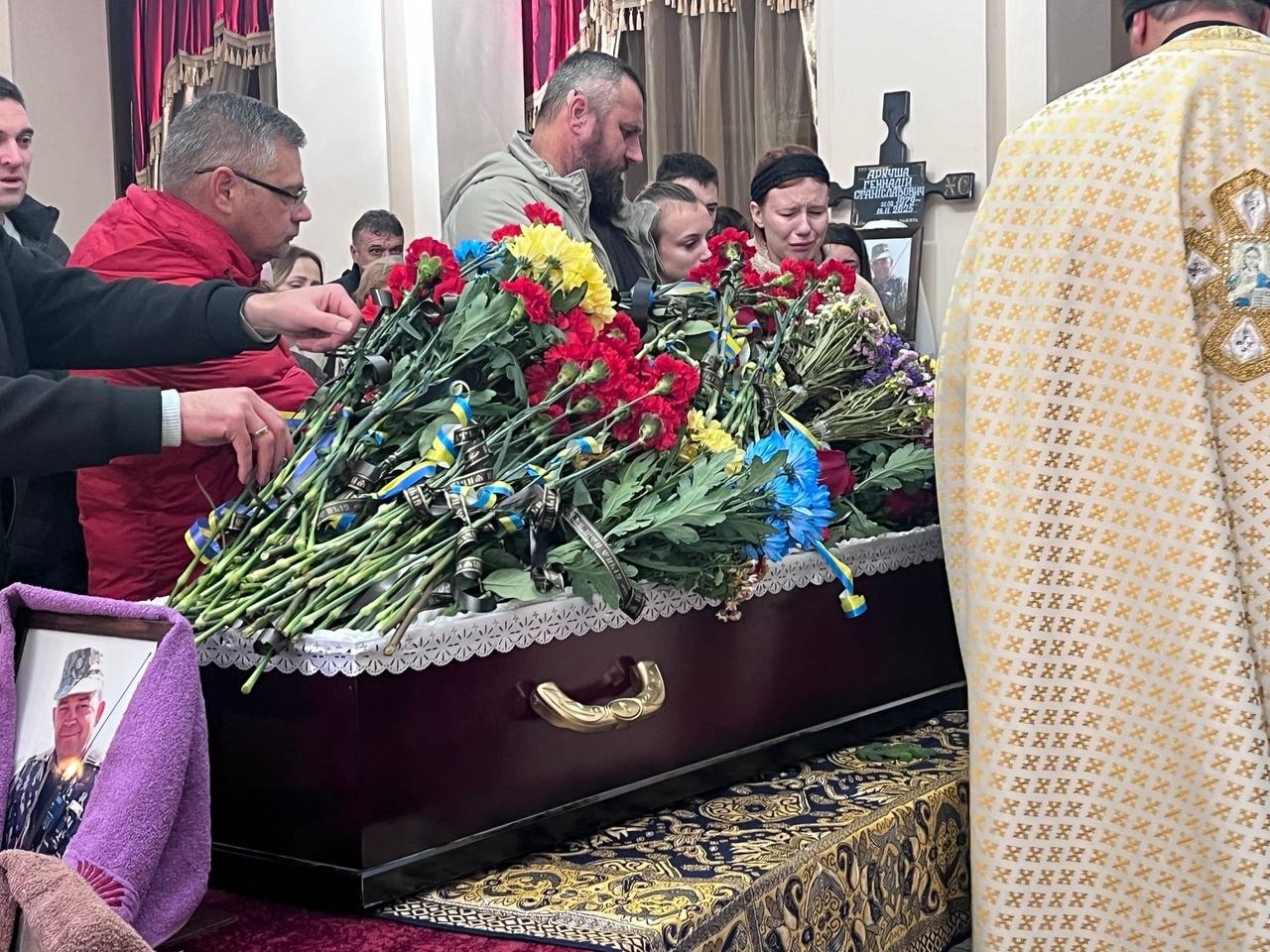 Первомайськ попрощався із захисником України Геннадієм Аркушею