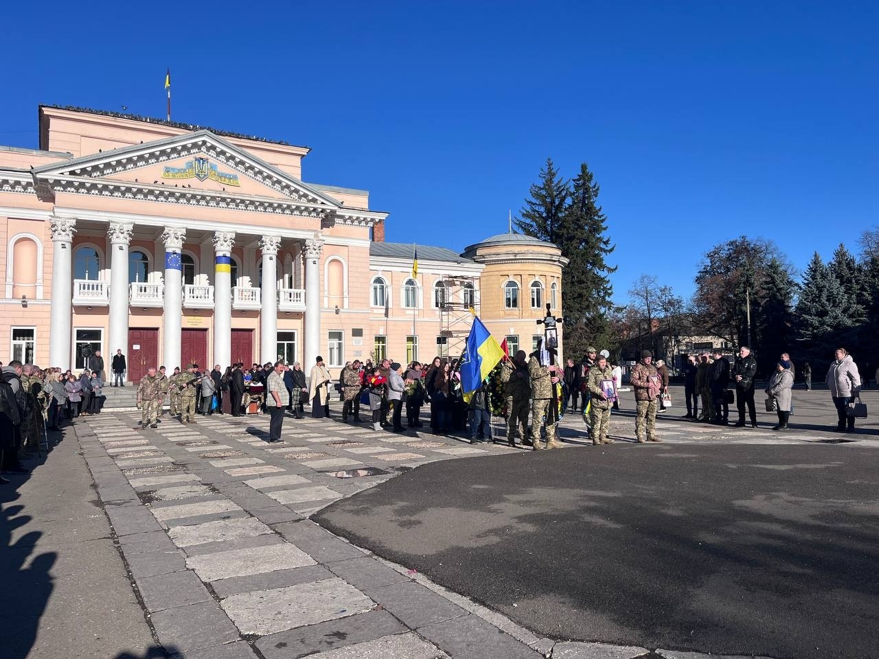 Первомайськ попрощався із захисником України Геннадієм Аркушею
