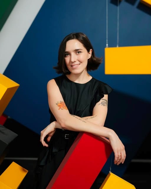 Юлія Соловей, керівниця виставки