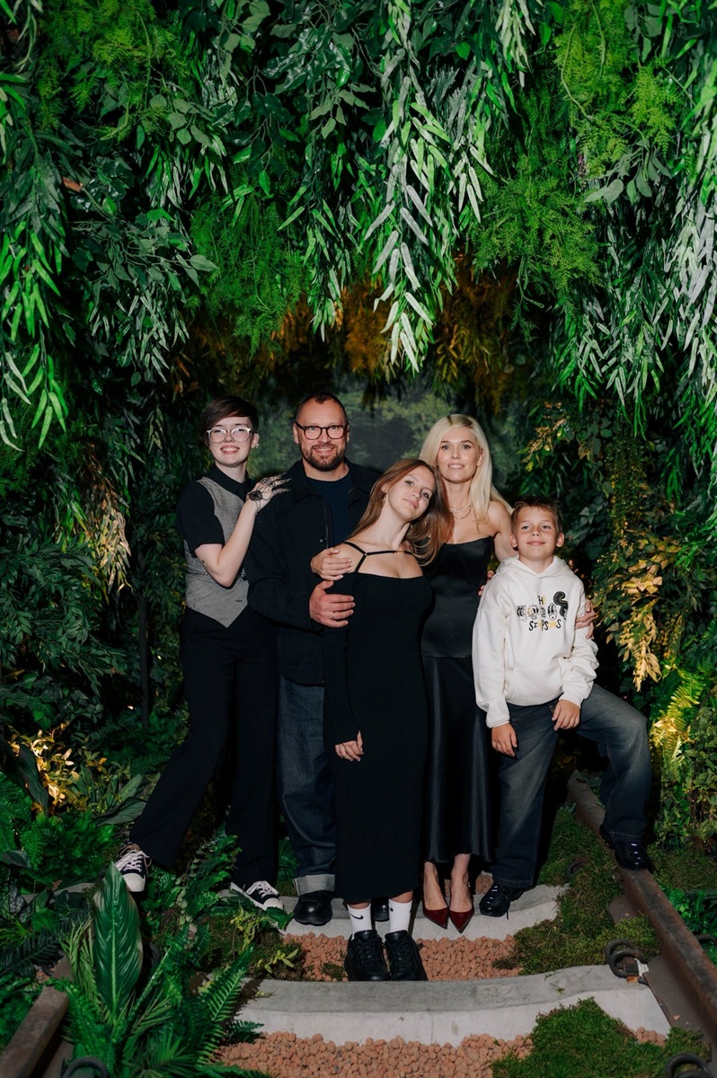 Ярослава Гресь із родиною