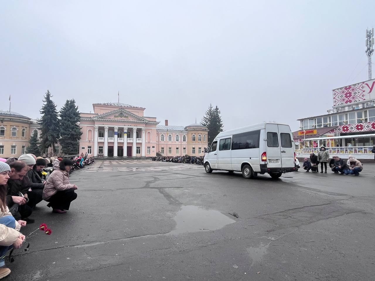 У Первомайську провели в останню путь захисника Олександра Антоніва