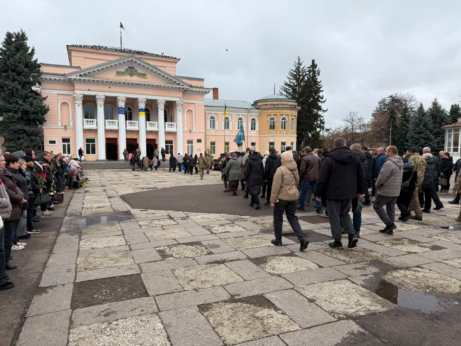 У Первомайську попрощалися із загиблим захисником України Олексієм Мурзаком